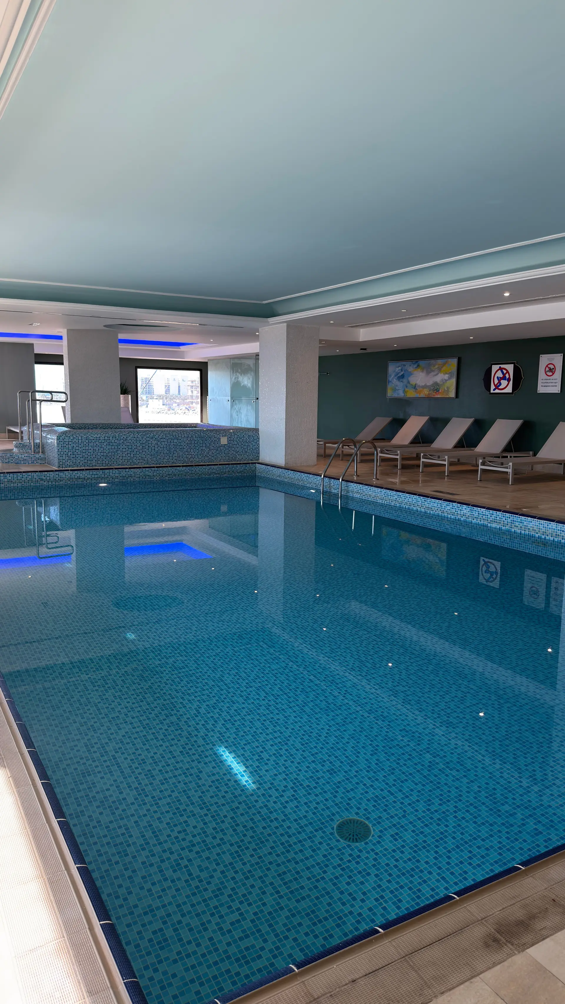 Vesisa Luxury Pool